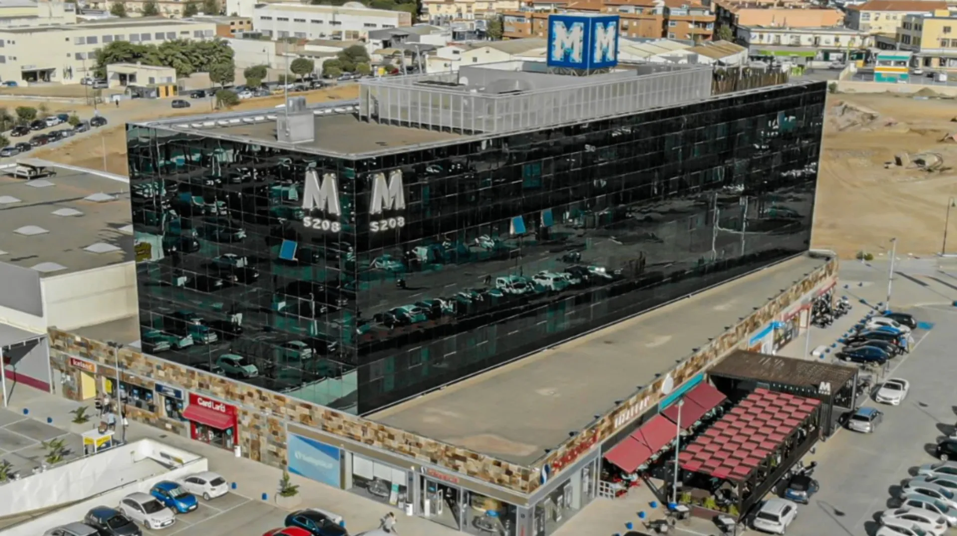 Oficina principal Alianz Estates en Parque Comercial Miramar, Mijas
